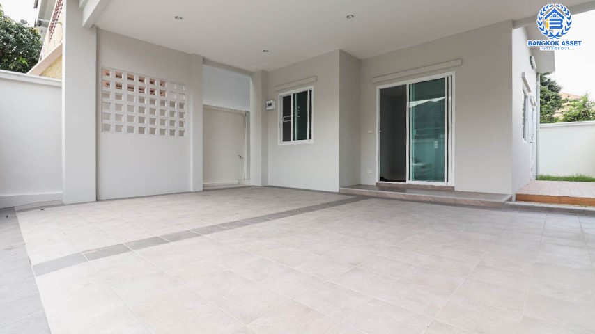 *****บ้านเดี่ยวมือสองย่านกรุงเทพมหานคร ม.ซอยลาดพร้าว25 ลาดพร้าว เนื้อที่ 34 ตร.ว. ฟังก์ชัน 3 ห้องนอน 3 ห้องน้ำ 2 ที่จอดรถ สภาพมือ 1 สร้างใหม่ไม่เคยอยู่ บนทำเลดี เชื่อมต่อหลายเส้นทาง ใกล้รถไฟฟ้าสายสีน้ำเงิน "สถานีลาดพร้าว" และทางด่วน "ศรีรัช" จองเลย!